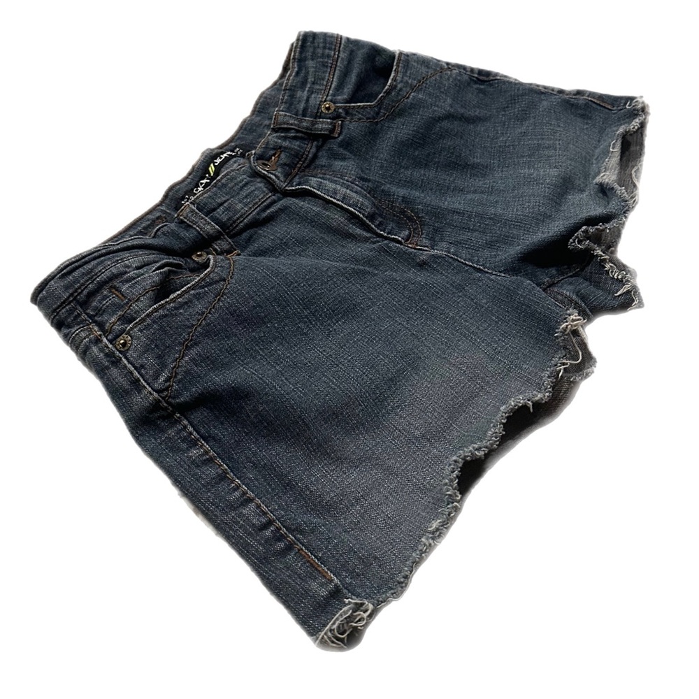 DKNY Jean‎ shorts